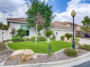 8112 Pebbleshire Ave, Las Vegas, NV 89117