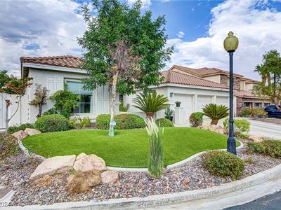 8112 Pebbleshire Ave, Las Vegas, NV, 89117