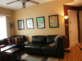 2210 W Carmen Ave APT 1E, Chicago, IL 60625