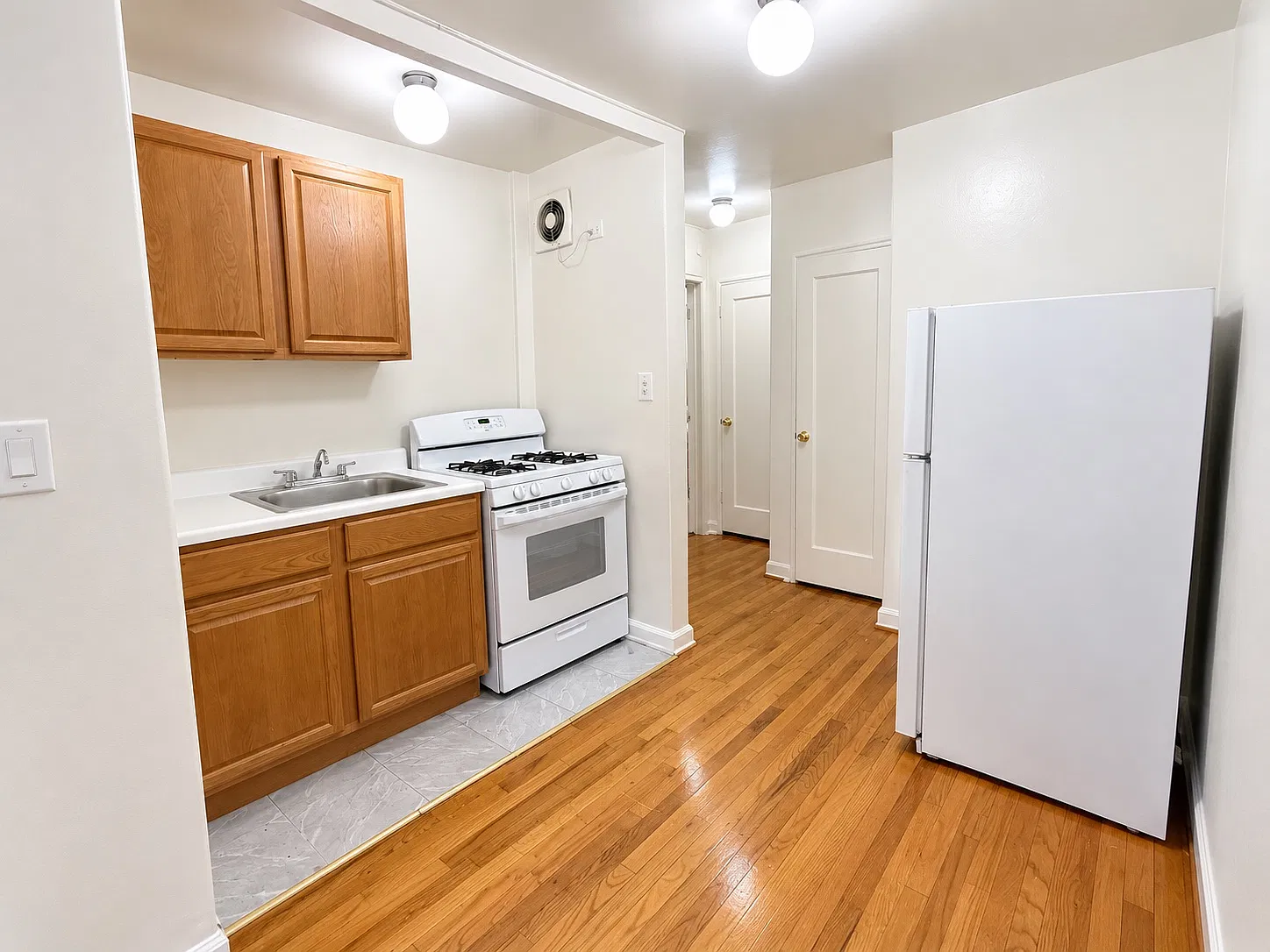 1 bed, $1,713 — Photo 4