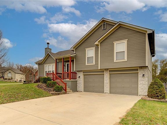 2nd image of 15513 Iron Creek Ct