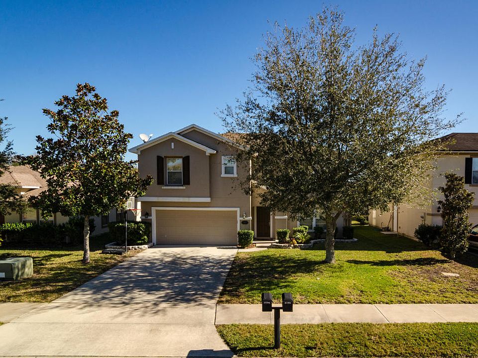 1st image of 340 Bostwick Cir