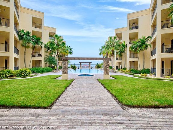 4th image of 2351 Lakeview Dr Unit 115
