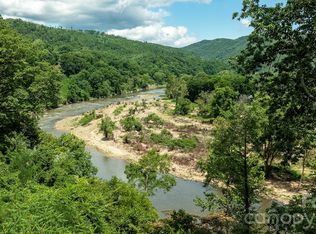 821 River Rd, Hot Springs, NC 28743