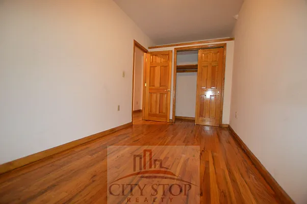 Rented by City Stop Realty | media 12
