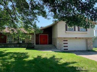 2611 14th Ave, Menominee, MI 49858