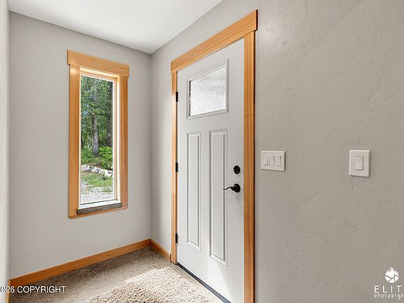 5th image of 6962 S Lark Cir