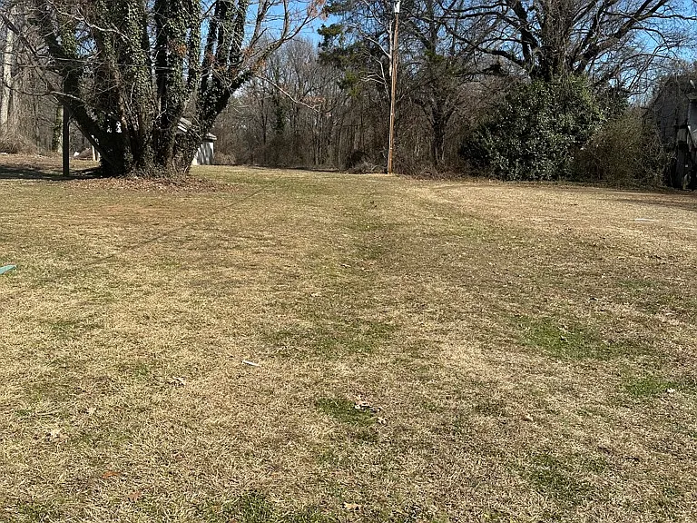 3738 Beatties Ford Rd — Photo 10