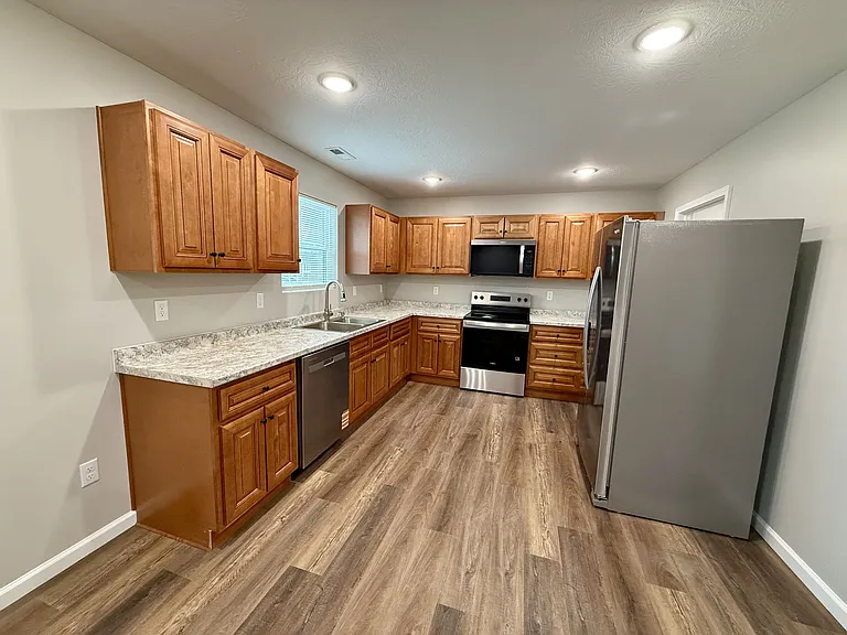 112 Todd St #2 — Photo 3