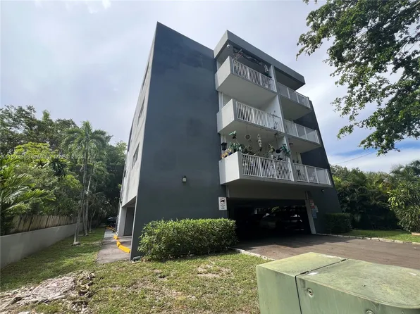 645 NE 121st St APT 302, North Miami, FL 33161