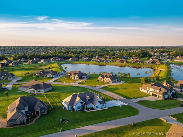 8202 N 150th East Ave, Owasso, OK 74055