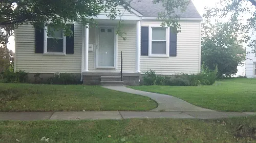 770 E Chesterfield St Photo 1