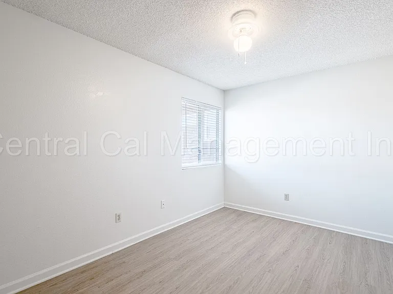 7901 S Laurelglen Blvd #A-D — Photo 18
