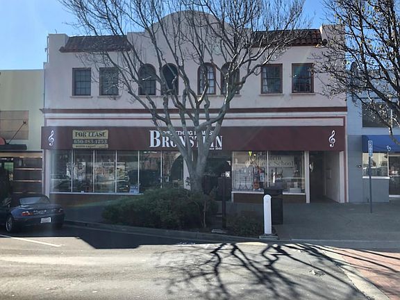 3rd image of 363 Grand Ave