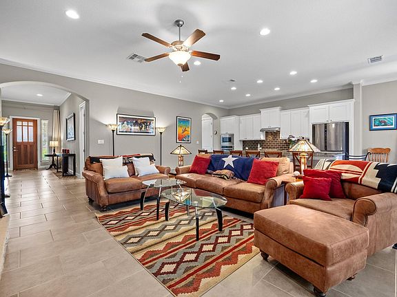 4th image of 2114 Manada Trl