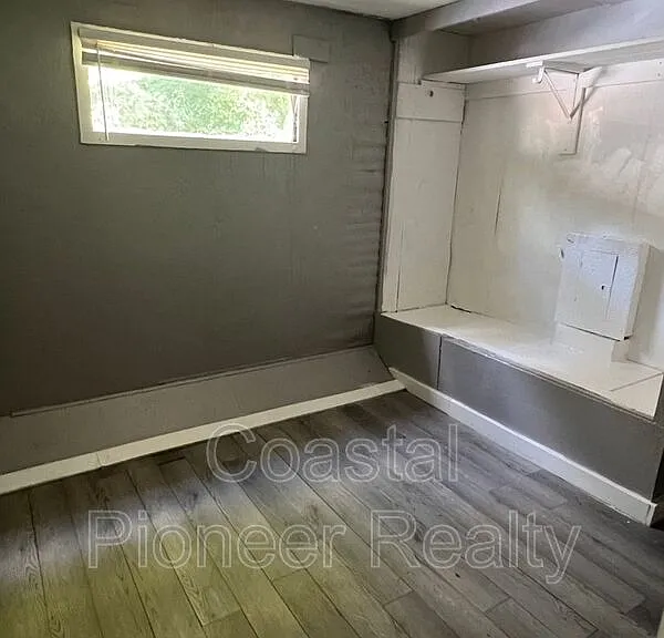 7018 Washington St — Photo 5