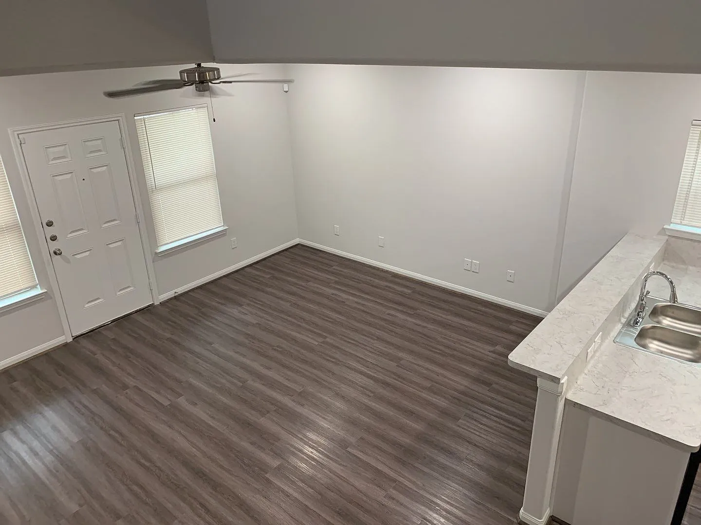 8215 Gallahad St — Photo 2