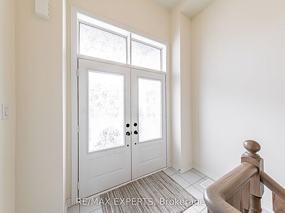 5th image of 90 Singhampton Rd