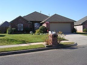2nd image of 216 SW 132nd Pl