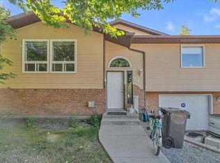 201 N 4th Ave SE, High River, AB T1V 1G8