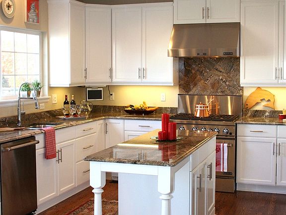 Gourmet Kitchen