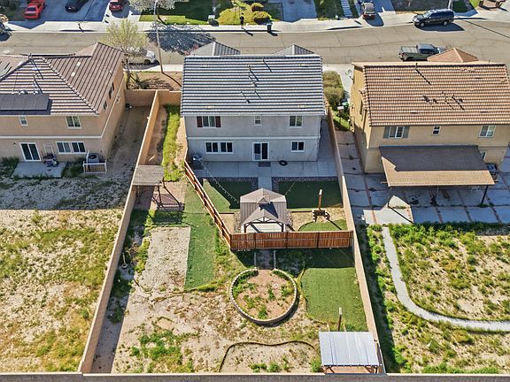 3rd image of 44640 Driftwood St