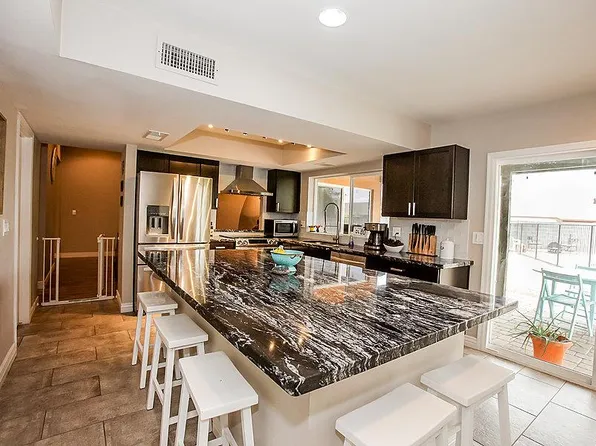2220 S Westwood Cir, Mesa, AZ 85210