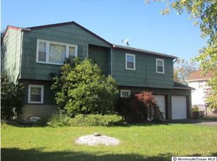 670 Cypress Ave, Lakewood, NJ 08701