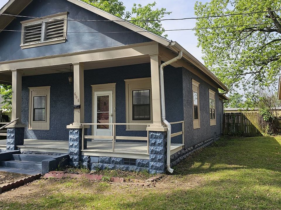 1st image of 608 S 6th St