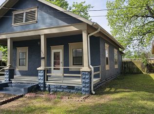 608 S 6th St, Van Buren, AR 72956