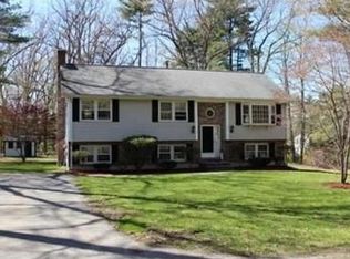 4 Sutton St, Billerica, MA 01821