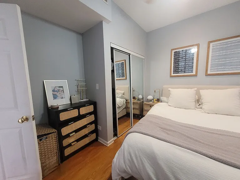 1456 N Orleans St — Photo 15