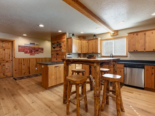 1505 W Elk Ridge Dr, Duck Creek Village, UT 84762