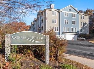19 Broad St UNIT 101, Merrimac, MA 01860