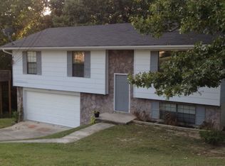 8124 Blue Spruce Dr, Hixson, TN 37343