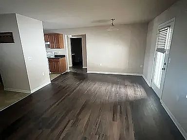 3rd image of 1214 Grove Ct #1214