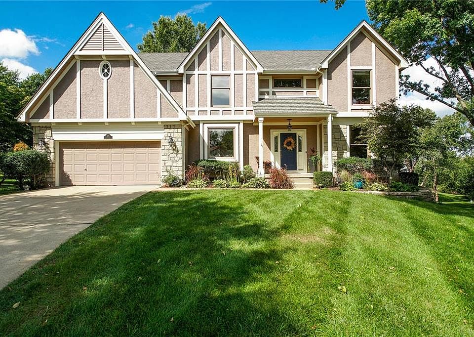 1st image of 428 NW Cottonwood Dr