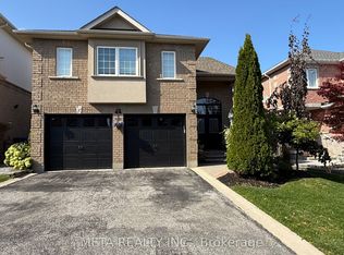44 Highland Ter, Bradford West Gwillimbury, ON L3Z 3E8