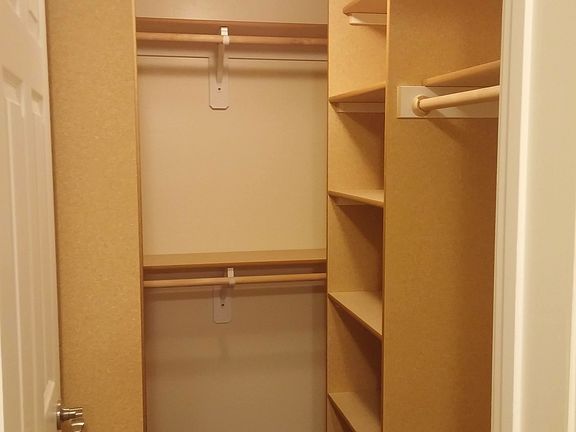 4th image of 1360 NW Hall Dr #1358