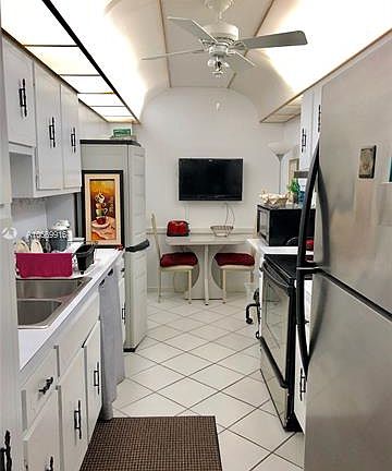 3rd image of 3800 Hillcrest Dr APT 519