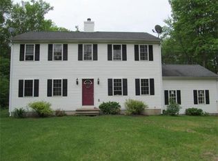 9 Lyman Barnes Rd, Brimfield, MA 01010