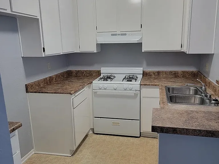8731 De Soto Ave #109 — Photo 12