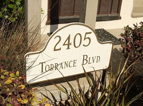 2nd image of 2405 Torrance Blvd APT B