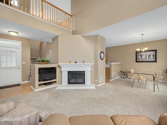 5th image of 86 Tanglewood Dr