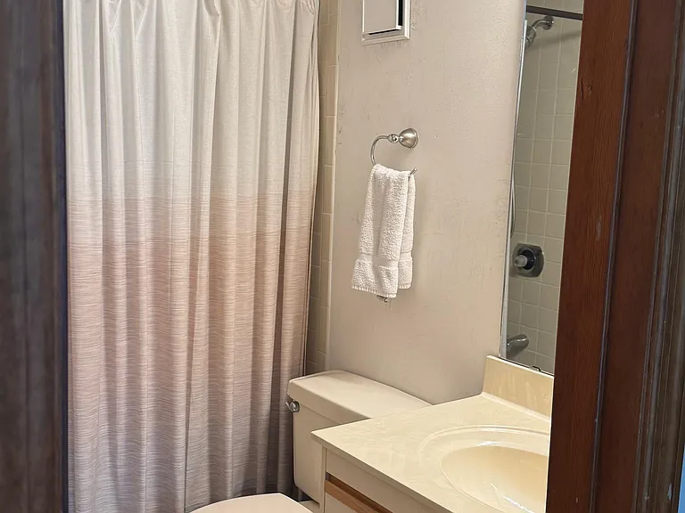 9025 Manchester Ln #22G — Photo 18