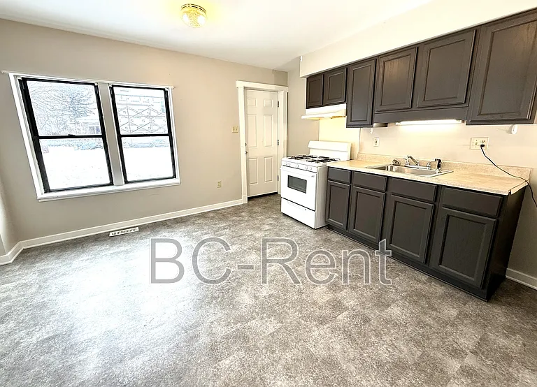 400 Beaver Ave — Photo 2