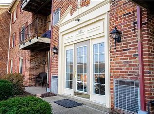 970 Chatham Park Dr APT A, Pittsburgh, PA 15216