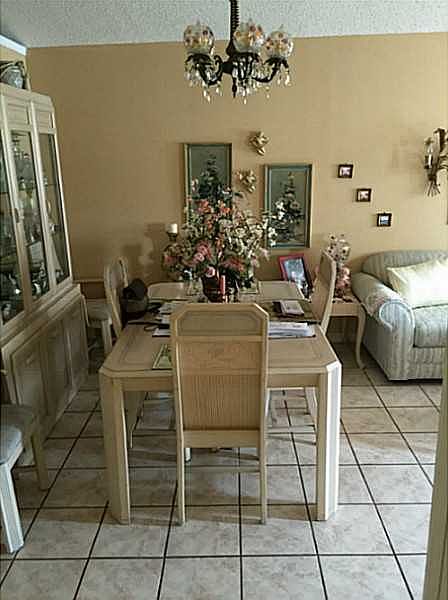 2nd image of 9137 NW 114th St