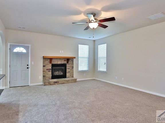 3rd image of 469 Highgate Dr