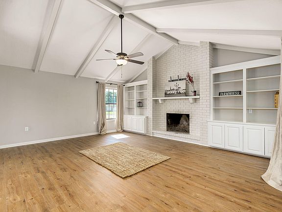 5th image of 115 Bellair Dr
